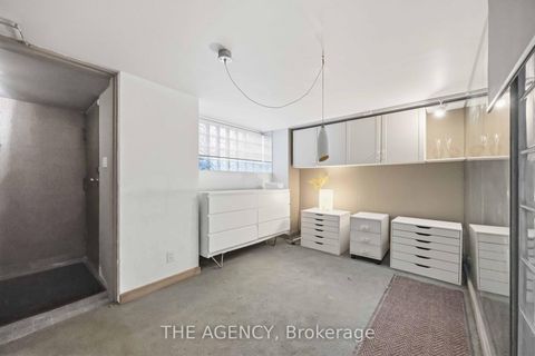 Photo 12 at 87 Niagara Street, Niagara, Toronto