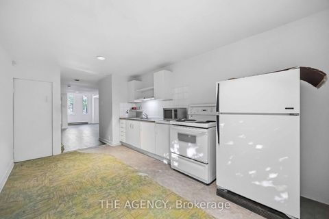 Photo 27 at 87 Niagara Street, Niagara, Toronto