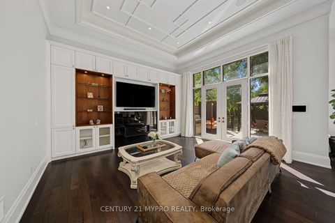 Photo 9 at 5 Glenelia Avenue, Newtonbrook East, Toronto