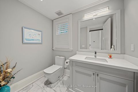 Photo 14 at 5 Glenelia Avenue, Newtonbrook East, Toronto