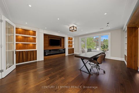 Photo 17 at 5 Glenelia Avenue, Newtonbrook East, Toronto
