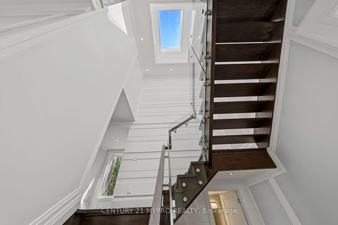 Photo 19 at 5 Glenelia Avenue, Newtonbrook East, Toronto