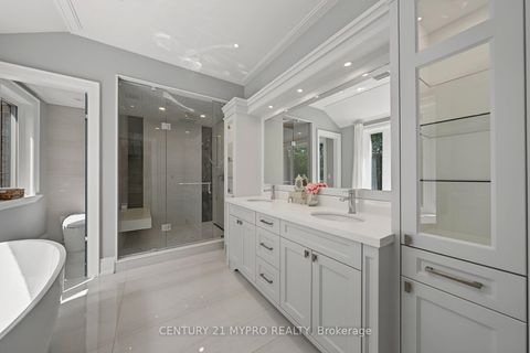 Photo 23 at 5 Glenelia Avenue, Newtonbrook East, Toronto