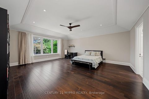 Photo 28 at 5 Glenelia Avenue, Newtonbrook East, Toronto