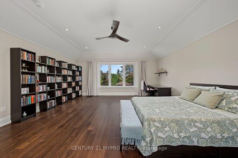 Photo 29 at 5 Glenelia Avenue, Newtonbrook East, Toronto