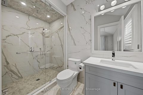 Photo 31 at 5 Glenelia Avenue, Newtonbrook East, Toronto