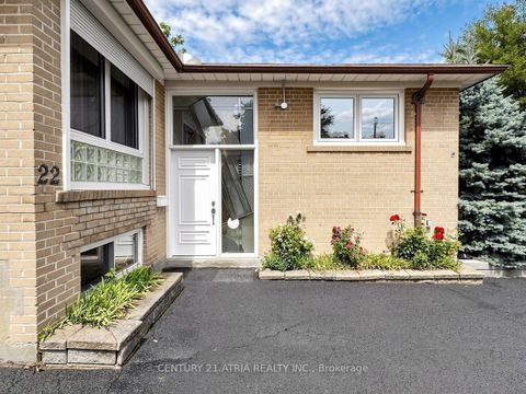 Photo 1 at 22 Jeffton Crescent, Woburn, Toronto