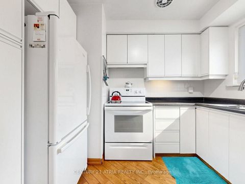 Photo 12 at 22 Jeffton Crescent, Woburn, Toronto