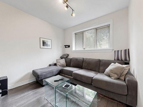 Photo 14 at 22 Jeffton Crescent, Woburn, Toronto