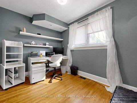Photo 19 at 22 Jeffton Crescent, Woburn, Toronto