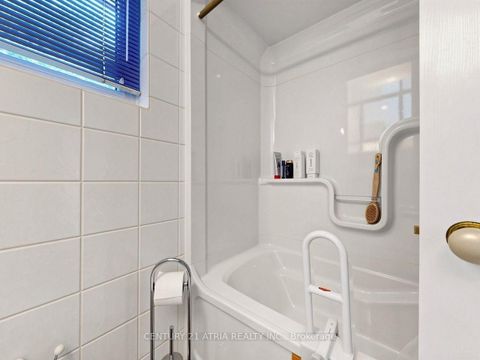 Photo 23 at 22 Jeffton Crescent, Woburn, Toronto