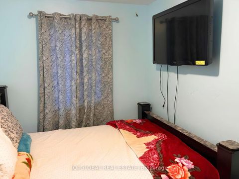 Photo 8 at 11 Stone Court, Humbermede, Toronto