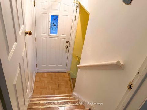 Photo 12 at 11 Stone Court, Humbermede, Toronto