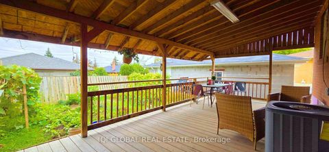 Photo 19 at 11 Stone Court, Humbermede, Toronto