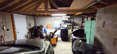 Photo 27 at 11 Stone Court, Humbermede, Toronto