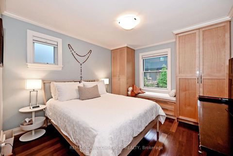 Photo 23 at 141 Prince Edward Drive S, Queensway, Toronto