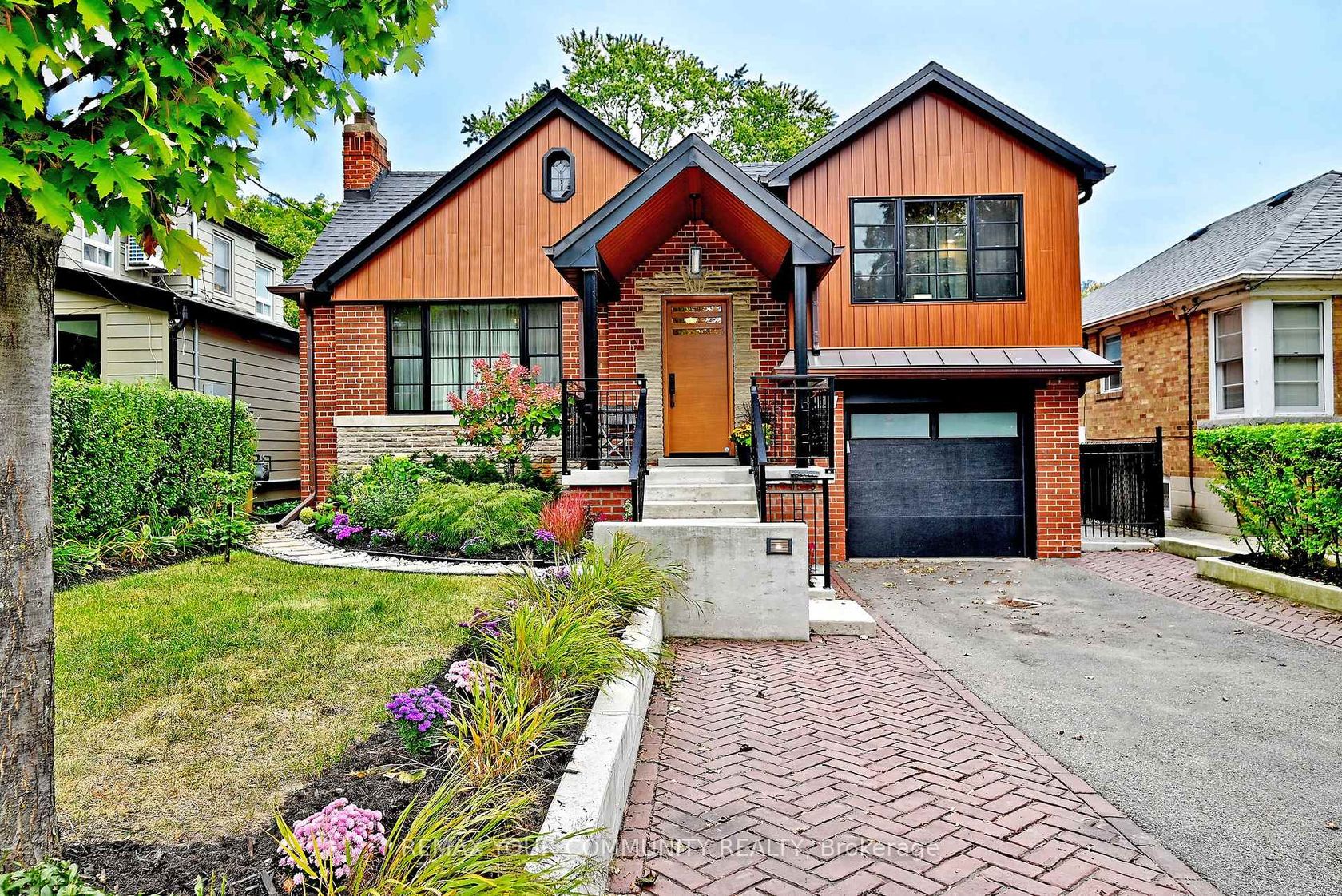 141 Prince Edward Drive S, Queensway, Toronto 