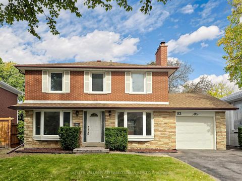 Photo 3 at 82 Crossbow Crescent, Pleasant View, Toronto