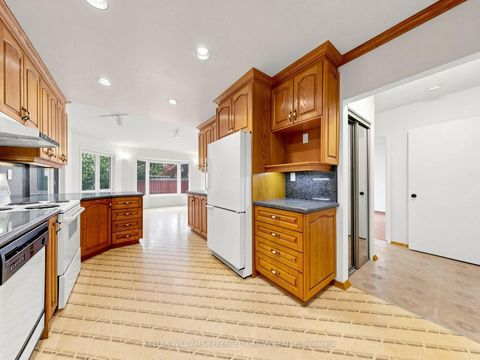 Photo 16 at 82 Crossbow Crescent, Pleasant View, Toronto