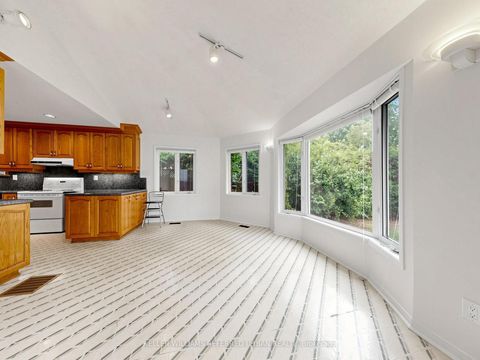 Photo 20 at 82 Crossbow Crescent, Pleasant View, Toronto