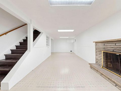 Photo 37 at 82 Crossbow Crescent, Pleasant View, Toronto