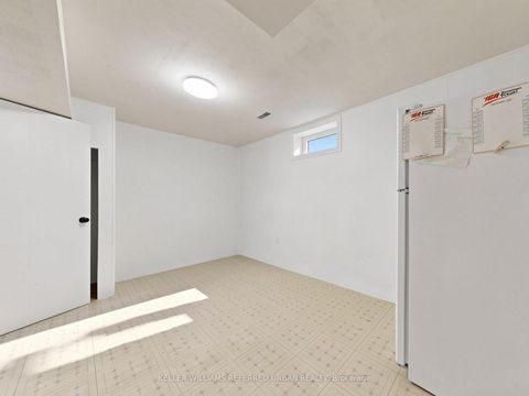 Photo 39 at 82 Crossbow Crescent, Pleasant View, Toronto