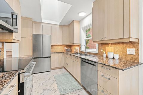 Photo 12 at 8 Northolt Court, Humber Valley, Toronto