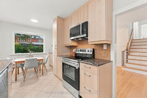 Photo 15 at 8 Northolt Court, Humber Valley, Toronto