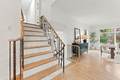 Photo 18 at 8 Northolt Court, Humber Valley, Toronto