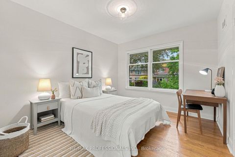 Photo 22 at 8 Northolt Court, Humber Valley, Toronto