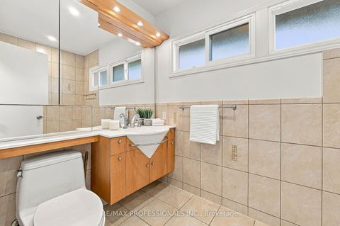 Photo 26 at 8 Northolt Court, Humber Valley, Toronto