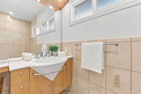 Photo 27 at 8 Northolt Court, Humber Valley, Toronto