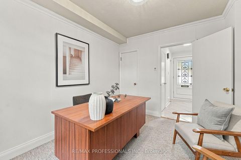 Photo 31 at 8 Northolt Court, Humber Valley, Toronto