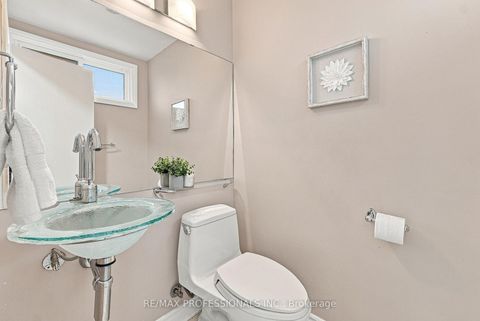 Photo 32 at 8 Northolt Court, Humber Valley, Toronto