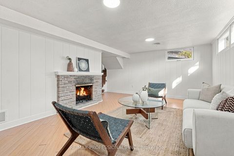 Photo 35 at 8 Northolt Court, Humber Valley, Toronto