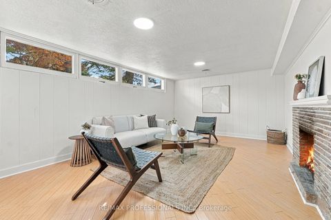 Photo 37 at 8 Northolt Court, Humber Valley, Toronto