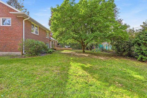 Photo 47 at 8 Northolt Court, Humber Valley, Toronto