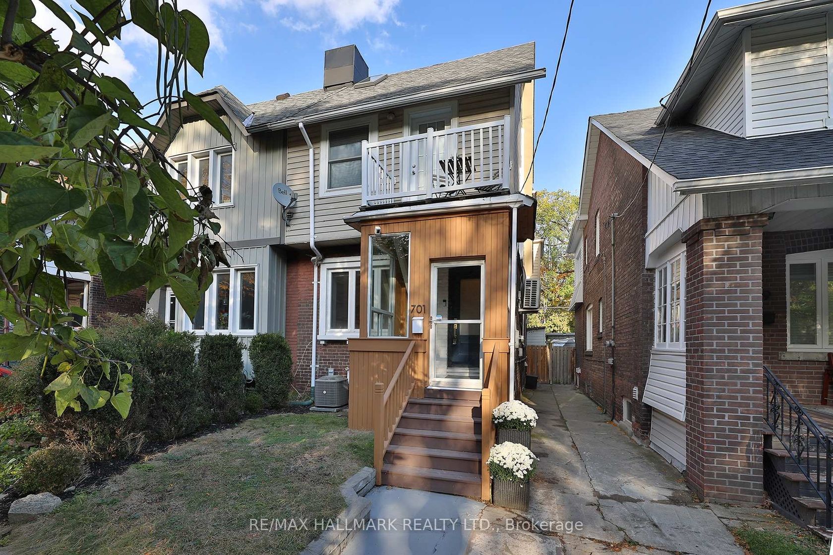 701 Greenwood Avenue, Danforth, Toronto 