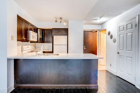 Photo 7 at 1008 - 30 Grand Trunk Crescent, Waterfront Communities C1, Toronto