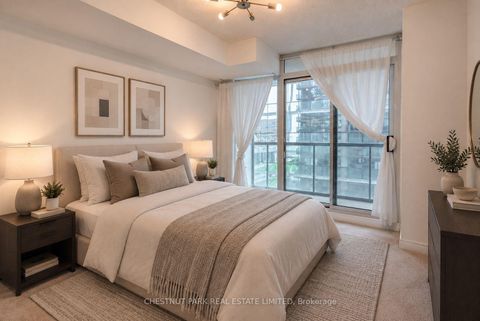 Photo 15 at 1008 - 30 Grand Trunk Crescent, Waterfront Communities C1, Toronto