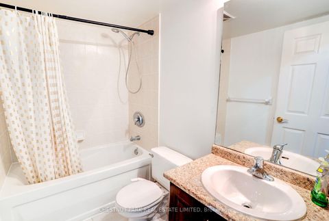 Photo 19 at 1008 - 30 Grand Trunk Crescent, Waterfront Communities C1, Toronto