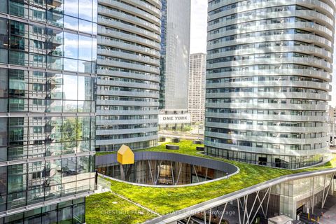 Photo 24 at 1008 - 30 Grand Trunk Crescent, Waterfront Communities C1, Toronto
