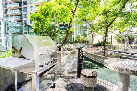 Photo 31 at 1008 - 30 Grand Trunk Crescent, Waterfront Communities C1, Toronto