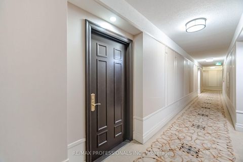 Photo 4 at 901 - 2 Aberfoyle Crescent N, City Centre West, Toronto