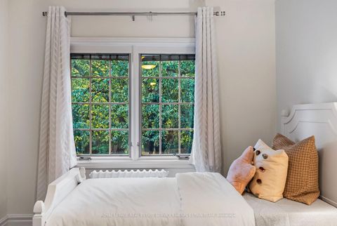 Photo 22 at 565 Roehampton Avenue, Mount Pleasant East, Toronto