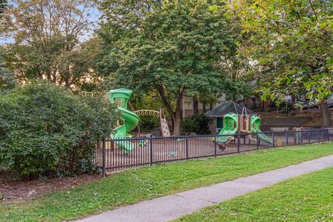 Photo 40 at 565 Roehampton Avenue, Mount Pleasant East, Toronto