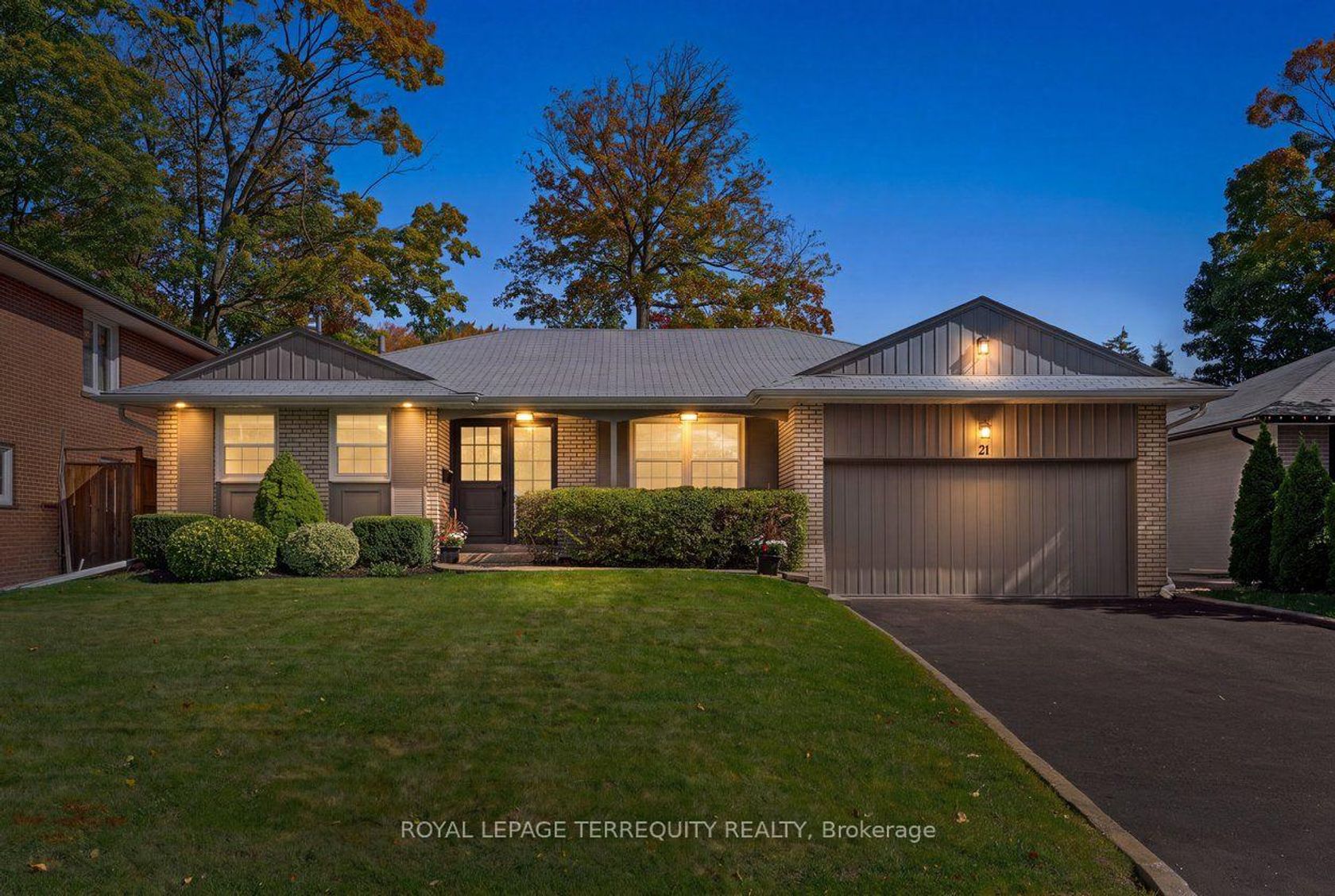 21 Greencoat Road, Markland Wood, Toronto 