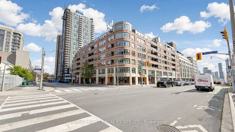 Photo 1 at 910 - 5 Rosehill Avenue, Moore Park, Toronto