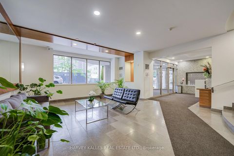 Photo 2 at 910 - 5 Rosehill Avenue, Moore Park, Toronto