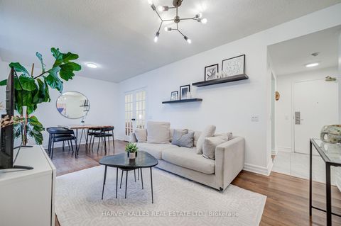 Photo 9 at 910 - 5 Rosehill Avenue, Moore Park, Toronto